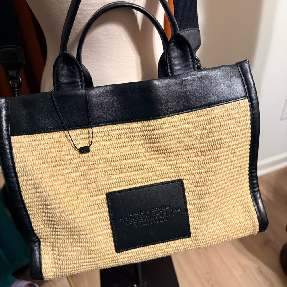 Marc Jacobs Black and Cream "The Tote Bag" Shoulder Tote - Picture 4 of 4